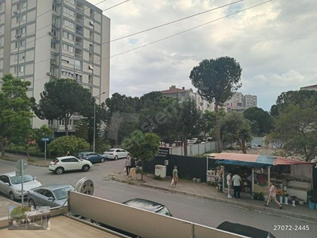 Karşiyaka, İzmir içerisinde satılık mülk