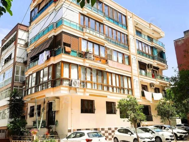 Karşiyaka, İzmir içerisinde kiralık mülk
