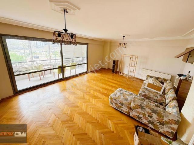 Karşiyaka, İzmir içerisinde kiralık mülk
