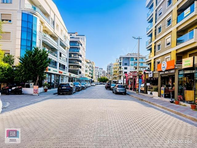 Karşiyaka, İzmir içerisinde satılık Dükkan