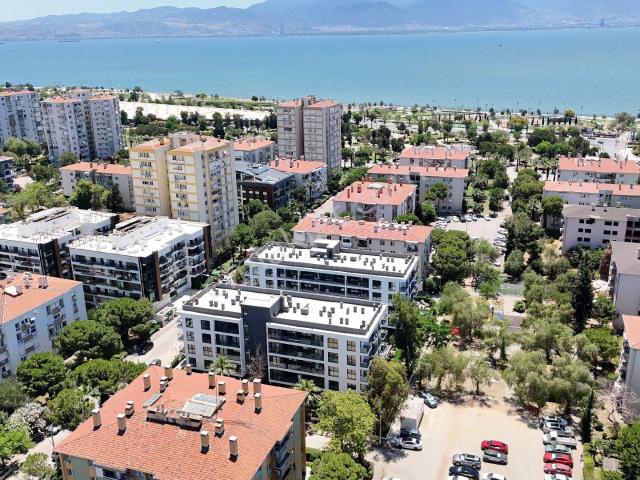 Karşiyaka, İzmir içerisinde kiralık mülk