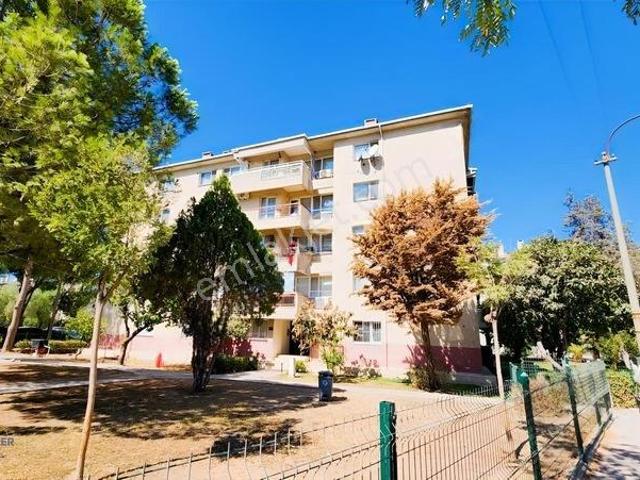 Karşiyaka, İzmir içerisinde kiralık mülk