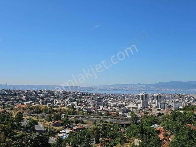 Bayrakli, İzmir içerisinde kiralık mülk