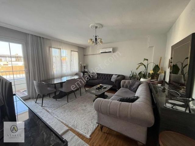 Buca, İzmir içerisinde satılık Bina