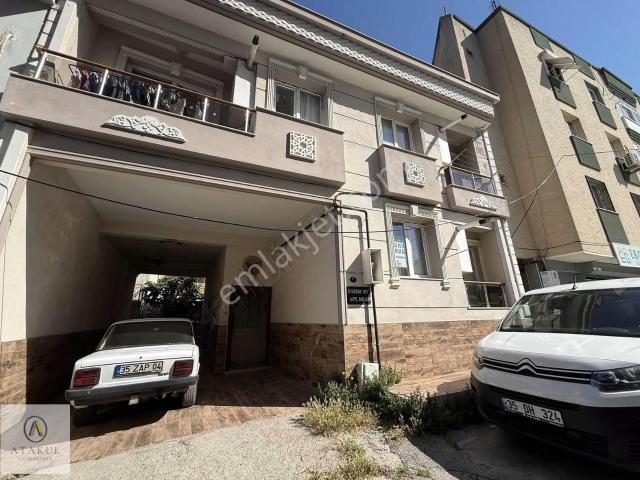 Buca, İzmir içerisinde kiralık mülk
