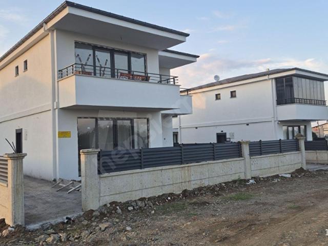 Çakırlar Yalı, Atakum içerisinde satılık Bina