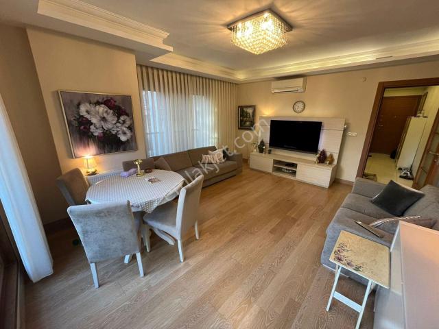 Kadiköy, İstanbul içerisinde kiralık mülk