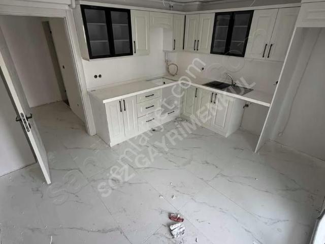 Akhisar, Manisa içerisinde satılık mülk