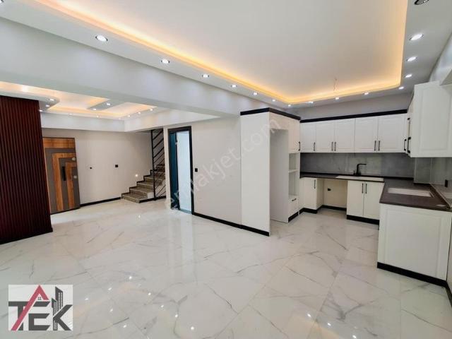 Bornova, İzmir içerisinde satılık Villa