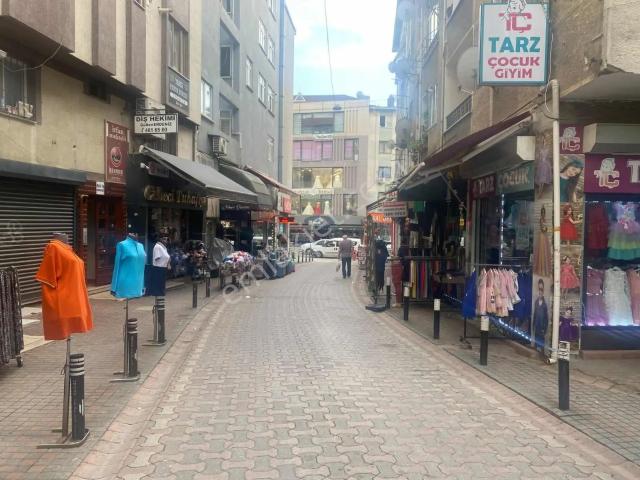 Ümraniye, İstanbul içerisinde kiralık mülk
