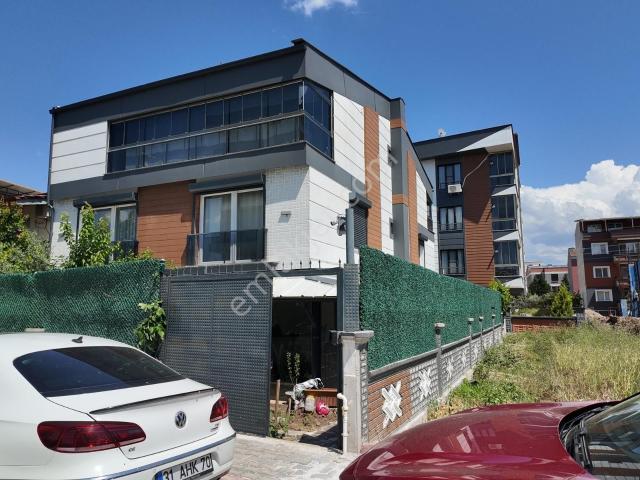 Akhisar, Manisa içerisinde satılık Villa
