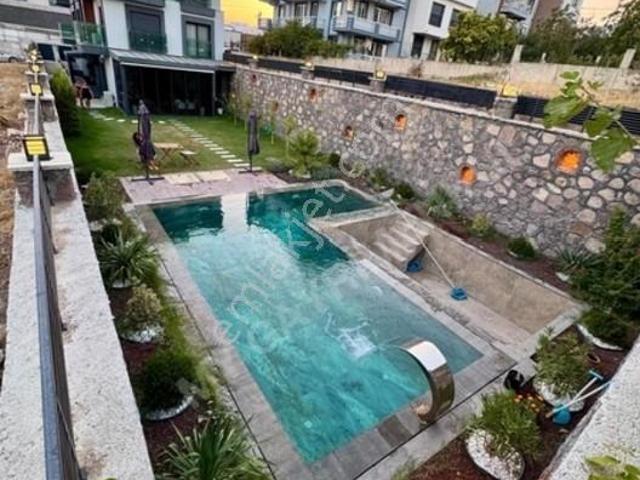 Bornova, İzmir içerisinde satılık Villa
