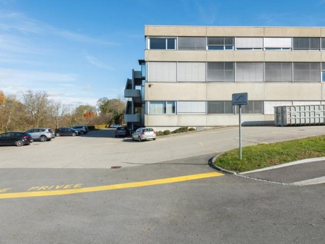 Büro mieten in Ecublens (FR), Waadt