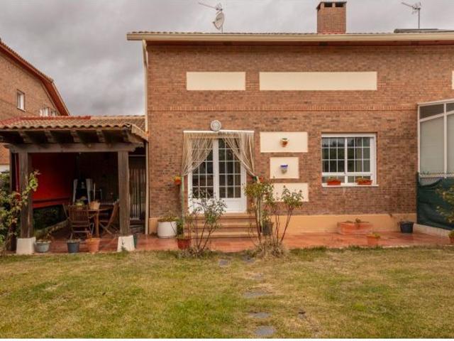 Casa en venta en Renedo De Esgueva, Castilla y León