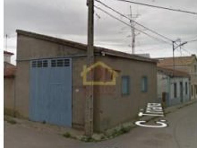 Casa en venta en Valdelosa, Castilla y León