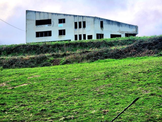 Casa en venta en Villauril, Navia