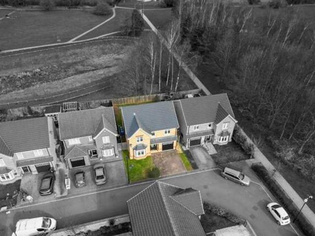 House for sale in Edenthorpe, South Yorkshire