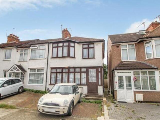 House for sale in Greater London