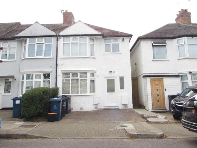 Apartment for rent in London Borough of Harrow, Greater London