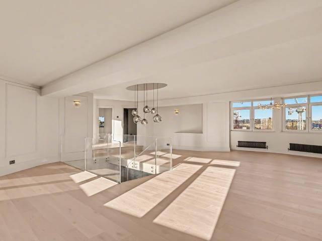 Apartment for rent in St. John's Wood, Greater London