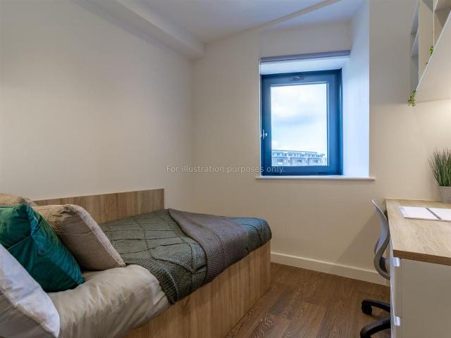 Room for rent in West Hoe, Mount Wise
