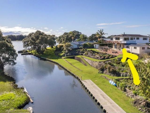 Apartment for rent in Athenree, Western Bay of Plenty District