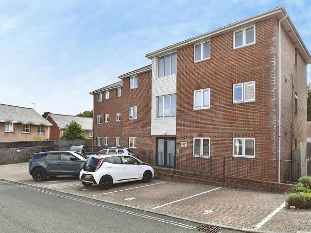 Apartment for rent in Lower Hyde, Shanklin