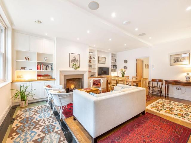 House for rent in Royal Borough of Kensington and Chelsea, Greater London