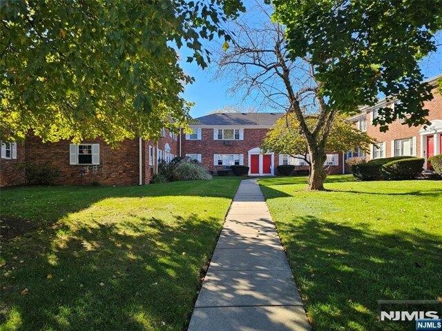 Condo for sale in Wayne, Passaic County