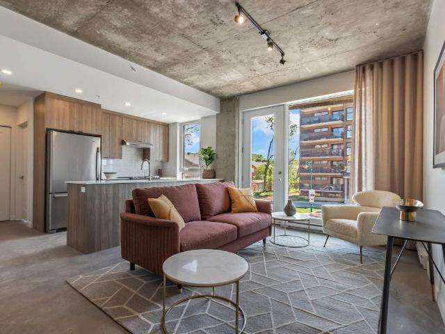 Apartment for rent in Mont-royal, Quebec