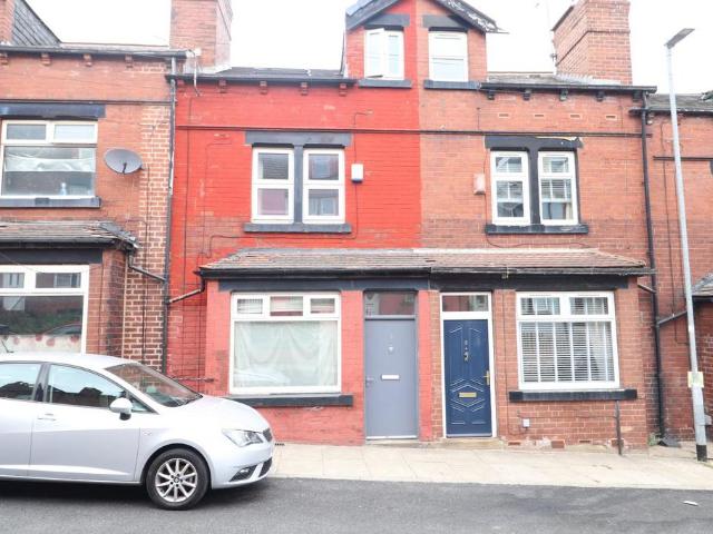 House for rent in Wiring Field, Leeds