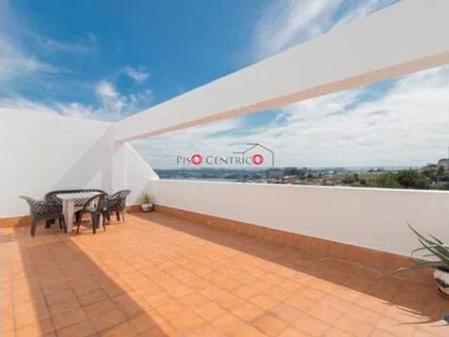 Ático en alquiler en Monelos, A Coruña