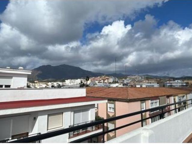 Ático en alquiler en Barriada Islas Canarias, Costa del Sol Occidental