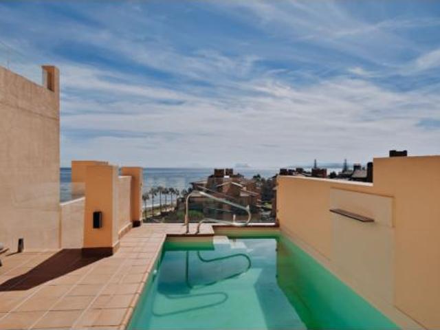 Ático en alquiler en Mar Azul, Costa del Sol Occidental