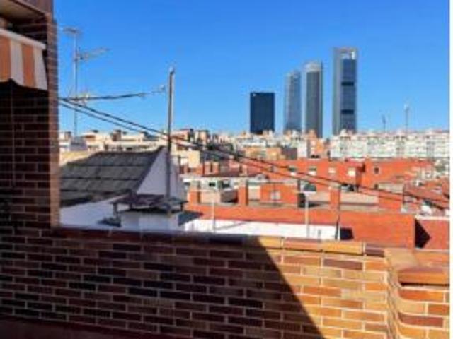 Ático en alquiler en Tetuán, Madrid