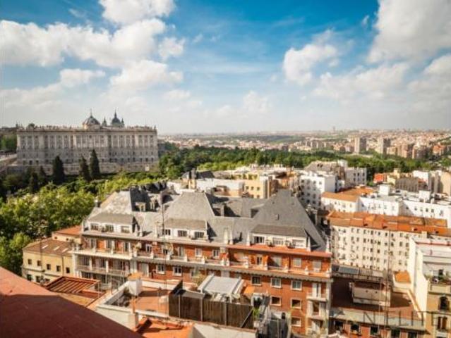 Ático en alquiler en Centro, Madrid