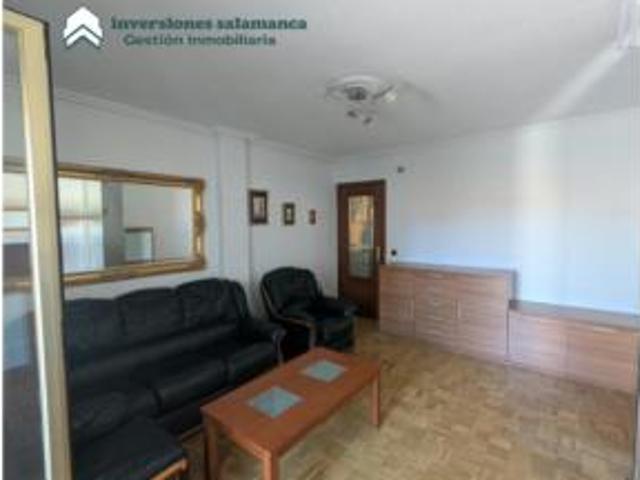Ático en alquiler en Salesas, Salamanca