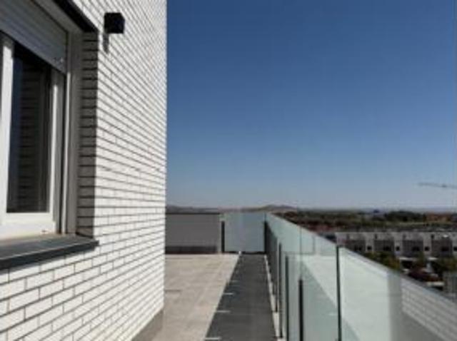 Ático en alquiler en Brezo, Valdemoro
