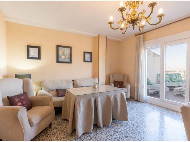 Piso en alquiler en La Cruz, La Granada