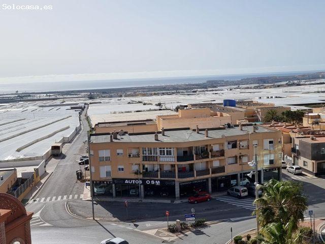 Piso en venta en La Gangosa, Vícar