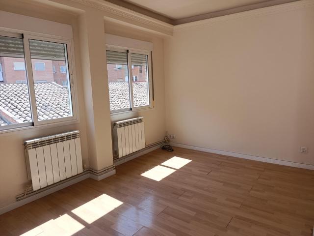 Apartamento en alquiler en Delicias, Zaragoza