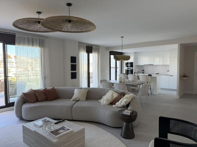 Ático en venta en Barriada Islas Canarias, Costa del Sol Occidental