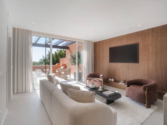 Ático en venta en Nueva Andalucía, Costa del Sol Occidental