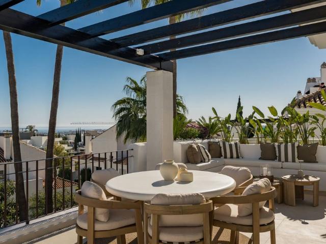 Ático en venta en Nueva Andalucía, Costa del Sol Occidental