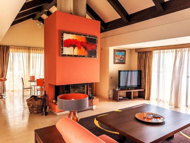 Ático en venta en La Alquería-El Paraíso, Costa del Sol Occidental