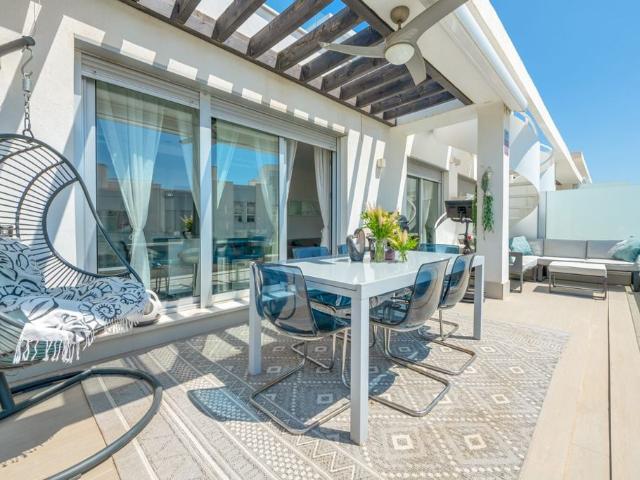Ático en alquiler en Estepona, Bel-Air