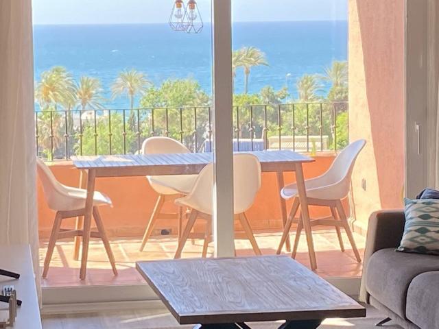 Ático en alquiler en El Vicario, Costa del Sol Occidental