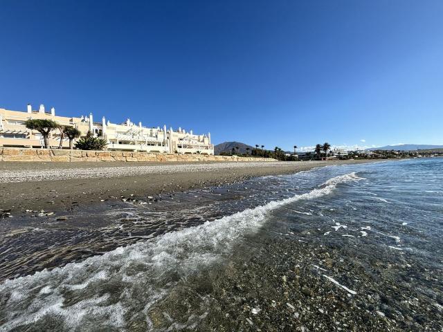 Ático en venta en Barriada Islas Canarias, Costa del Sol Occidental