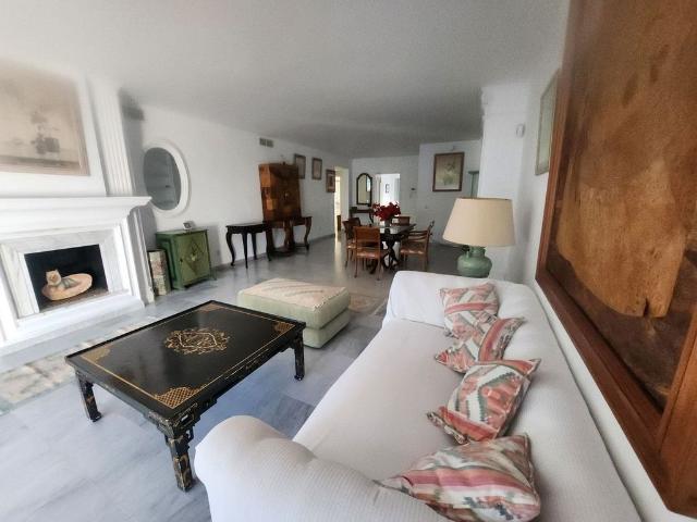 Ático en venta en Nueva Atalaya, Costa del Sol Occidental