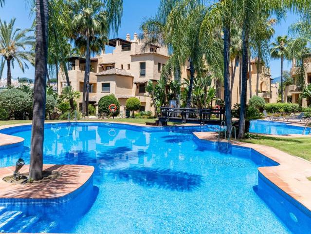 Ático en venta en Nueva Atalaya, Costa del Sol Occidental